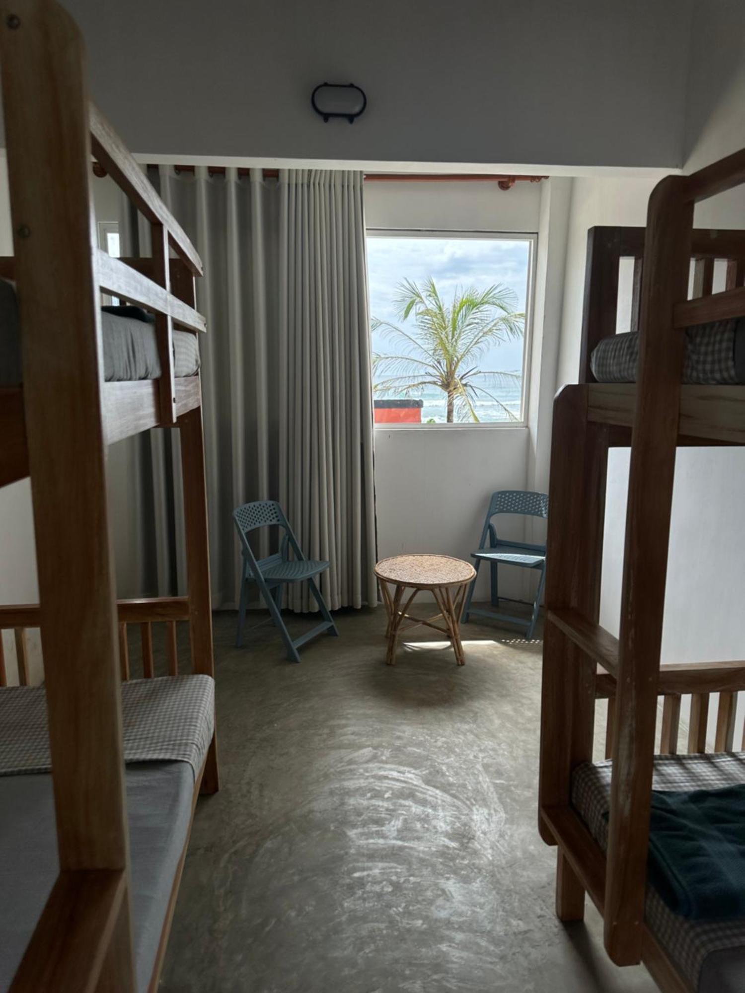 Albergue Dip N Doze Ahangama Exterior foto